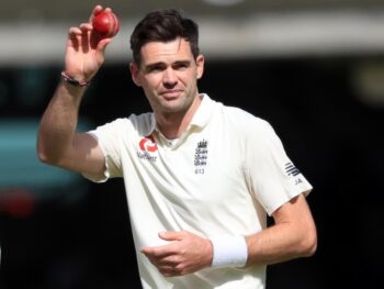 James Anderson 2 350x263 ZfclBc