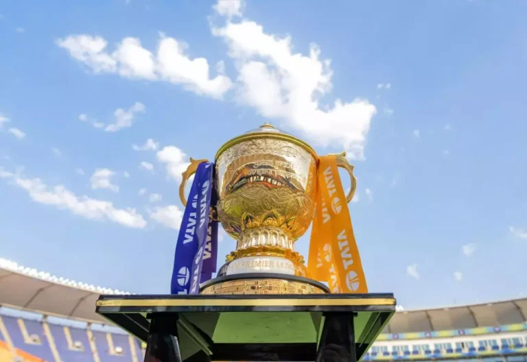 449158 ipl trophy chennai tW2f1M
